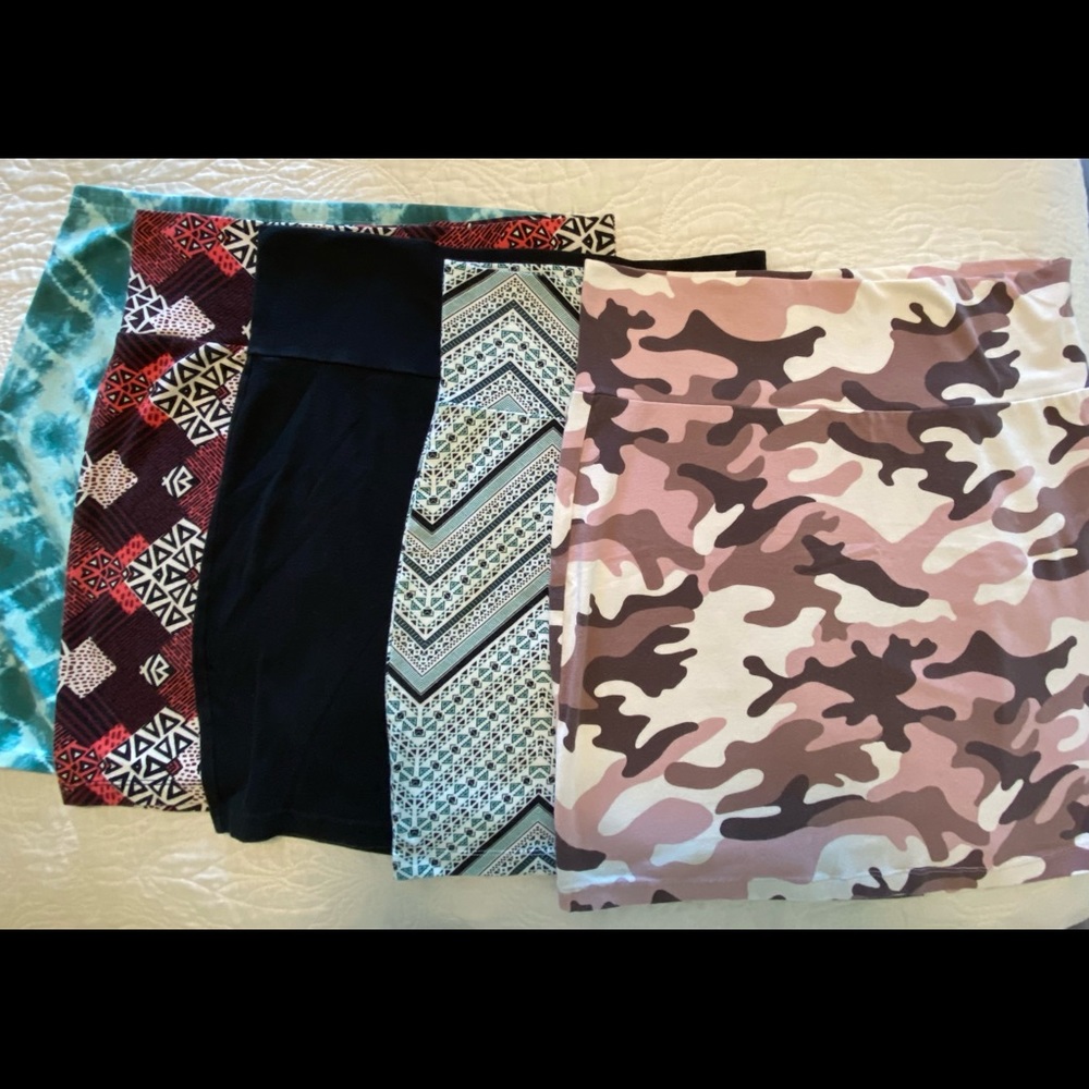 5 Charlotte Russe skirts